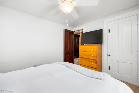 159 N Lyman Street Wadsworth OH 44281