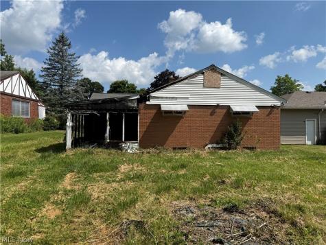 2573 San Pedro Drive Youngstown OH 44511