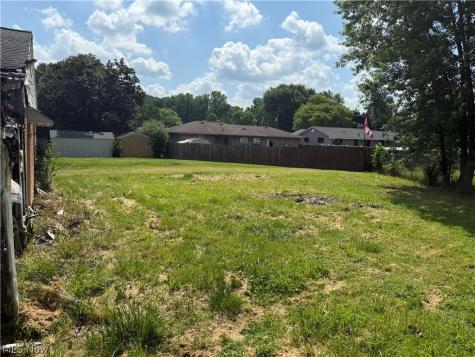2573 San Pedro Drive Youngstown OH 44511