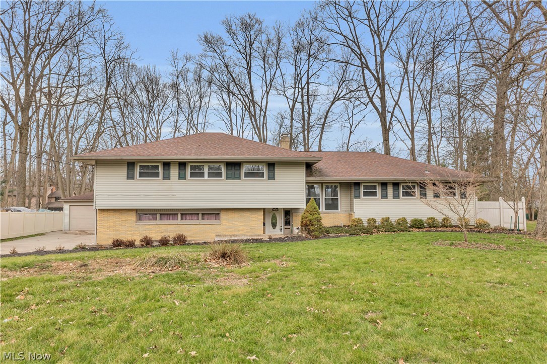 6624 Ronjoy Place Youngstown OH 44512