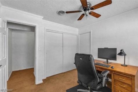 6624 Ronjoy Place Youngstown OH 44512