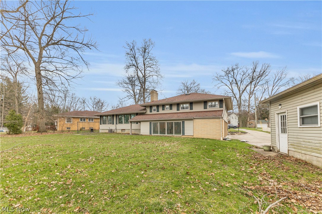 6624 Ronjoy Place Youngstown OH 44512