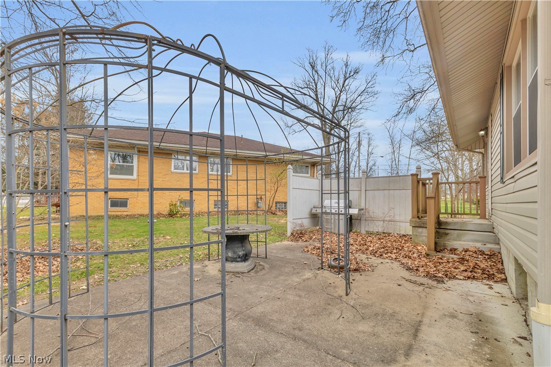 6624 Ronjoy Place Youngstown OH 44512