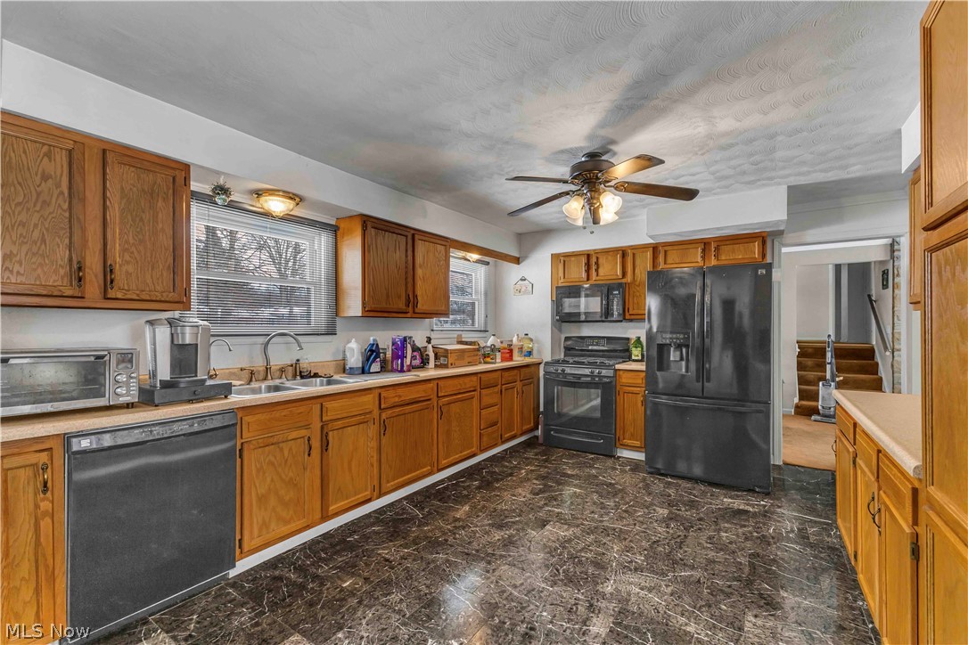 6624 Ronjoy Place Youngstown OH 44512
