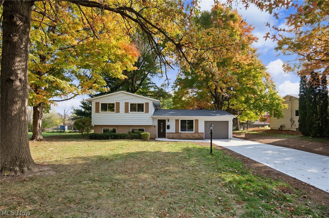 435 S Hillside Drive Canfield OH 44406