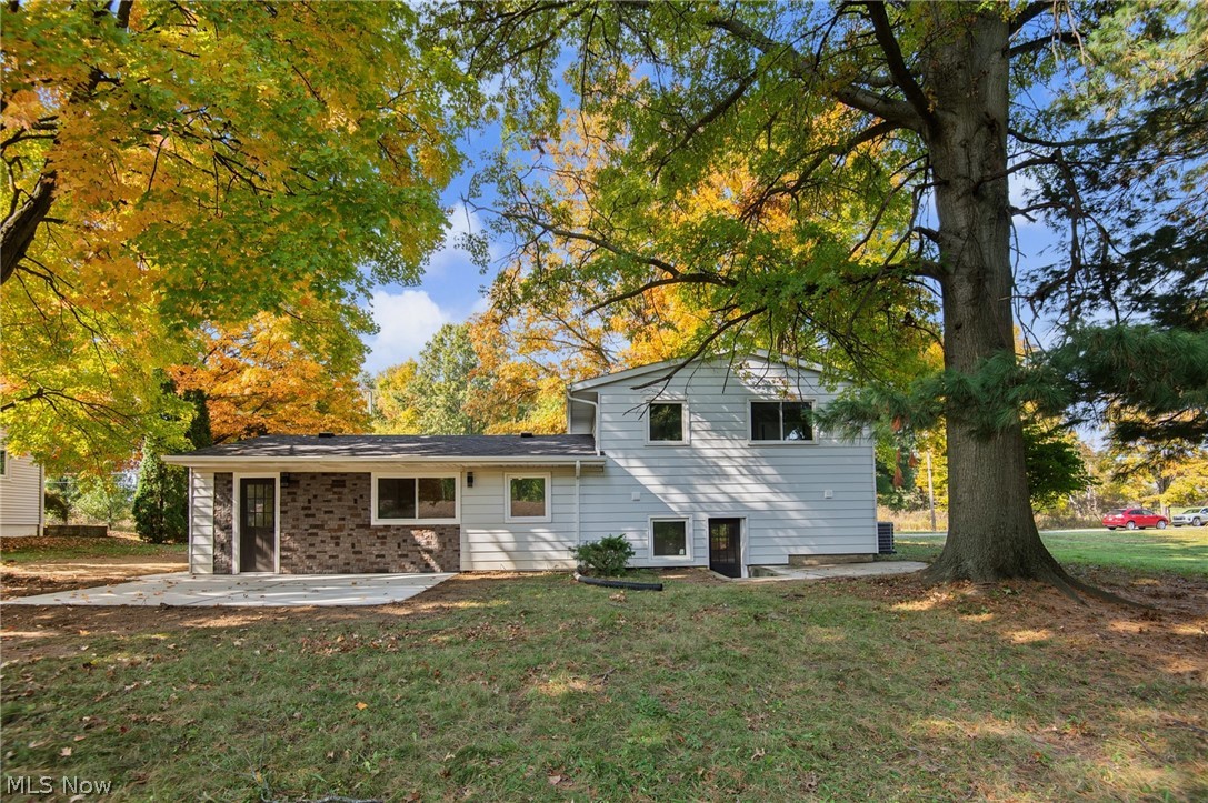 435 S Hillside Drive Canfield OH 44406