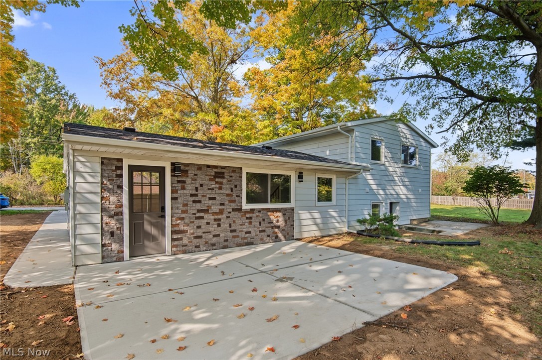 435 S Hillside Drive Canfield OH 44406