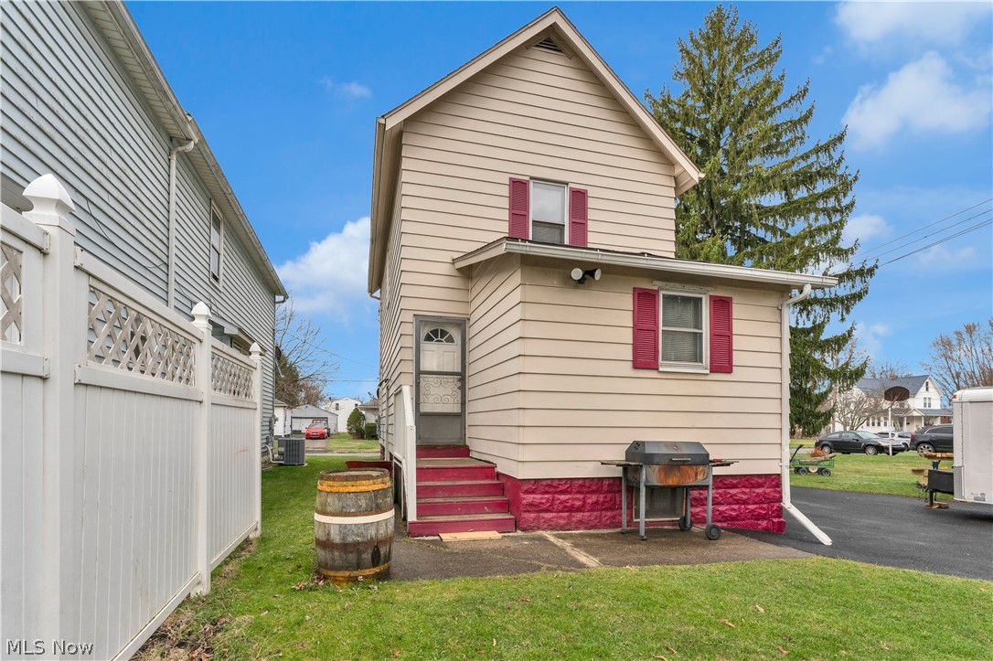 601 Ann Avenue Niles OH 44446