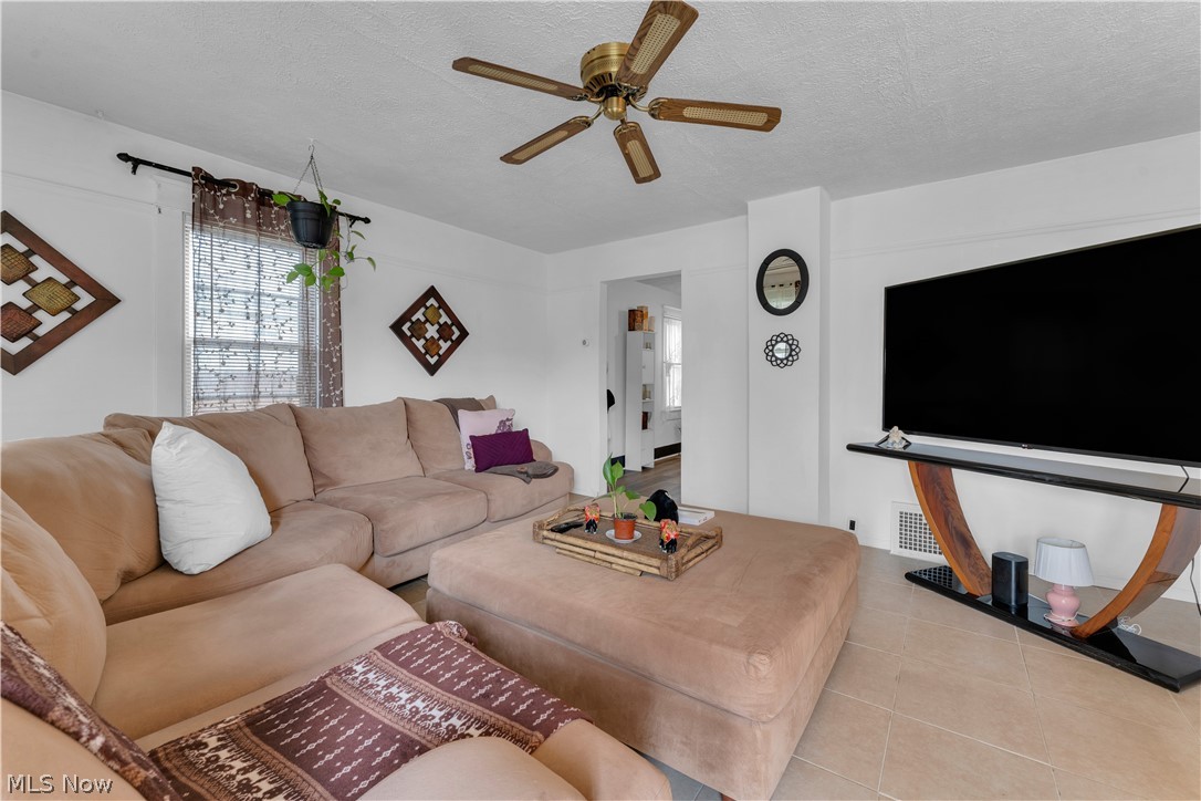 601 Ann Avenue Niles OH 44446