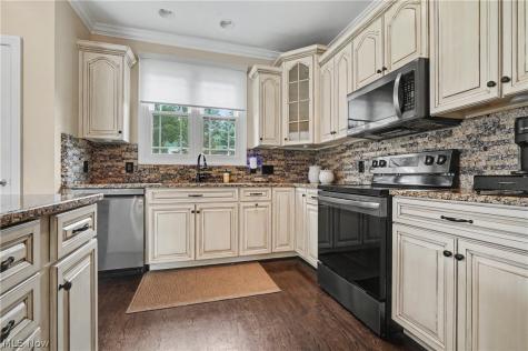 841 Chardoney Drive Wadsworth OH 44281