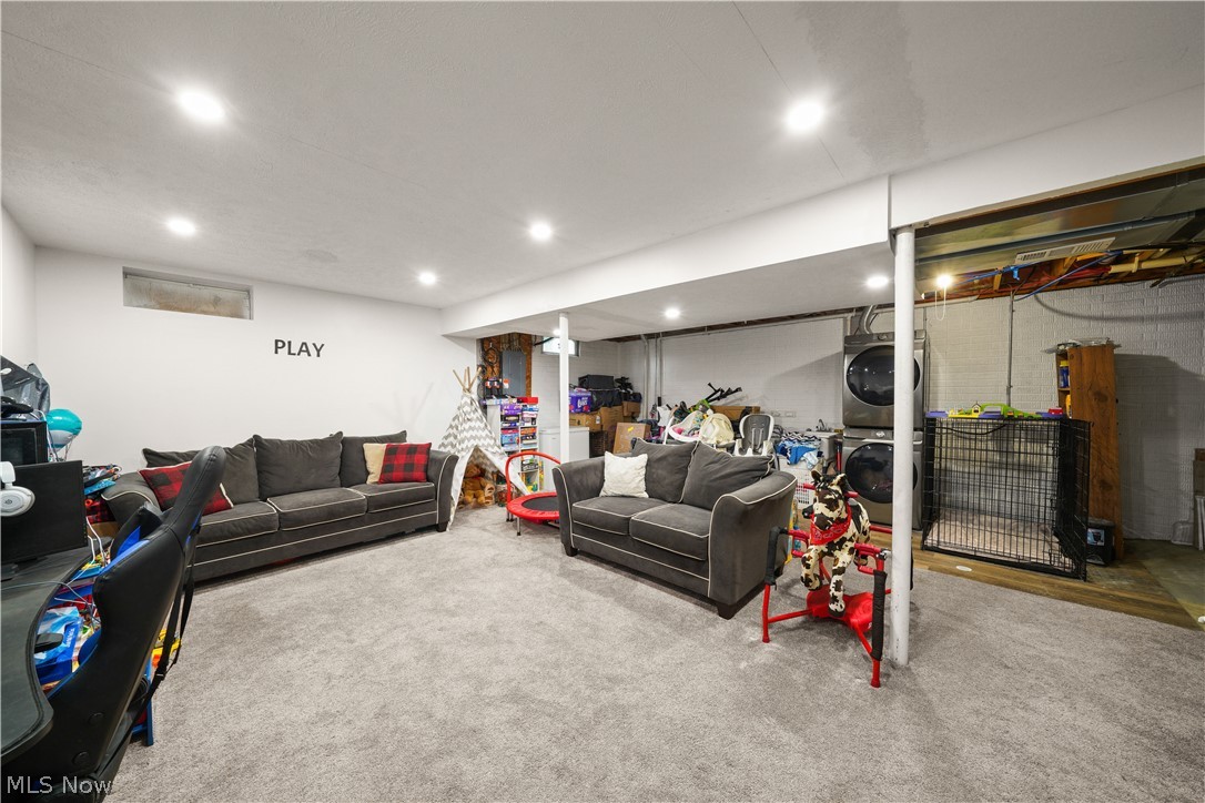 9545 Greenmeadow Road Windham OH 44288
