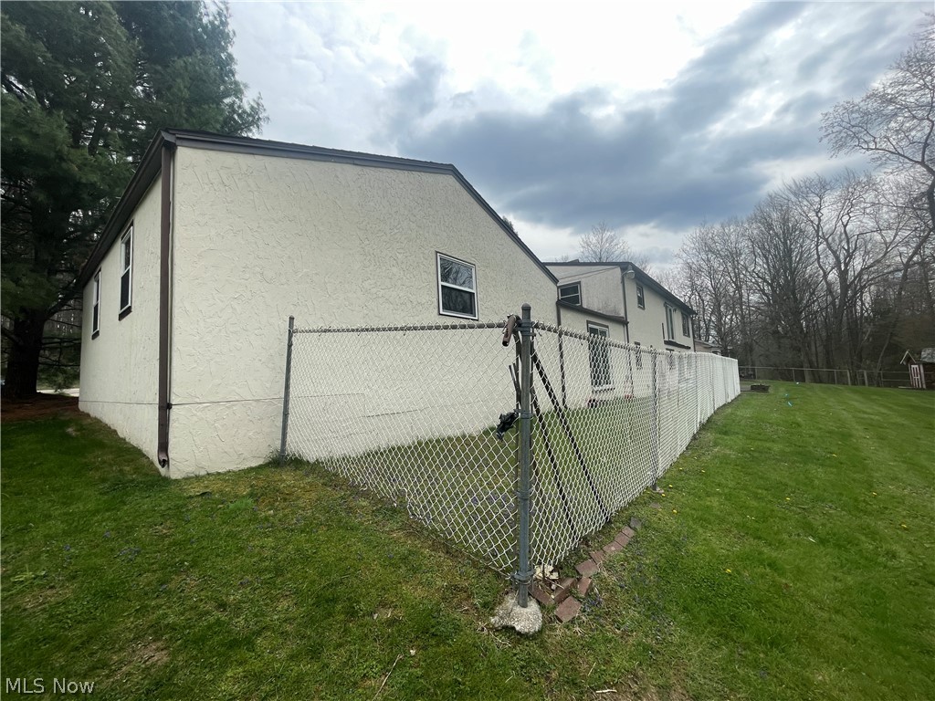 4874 Logan Way Hubbard OH 44425