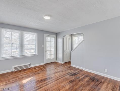 5728 South Boulevard Maple Heights OH 44137