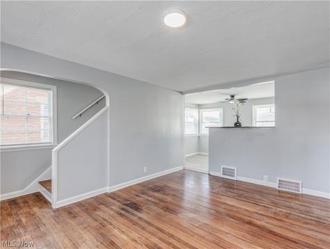 5728 South Boulevard Maple Heights OH 44137