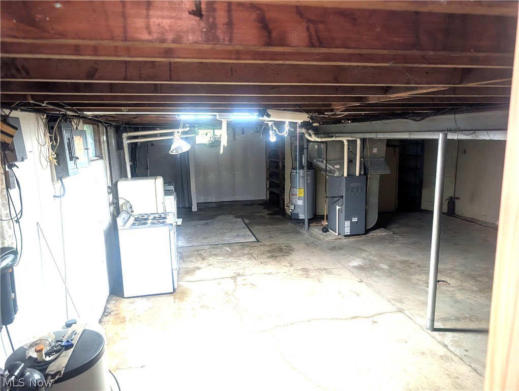 5779 Greer Road SE Uhrichsville OH 44683