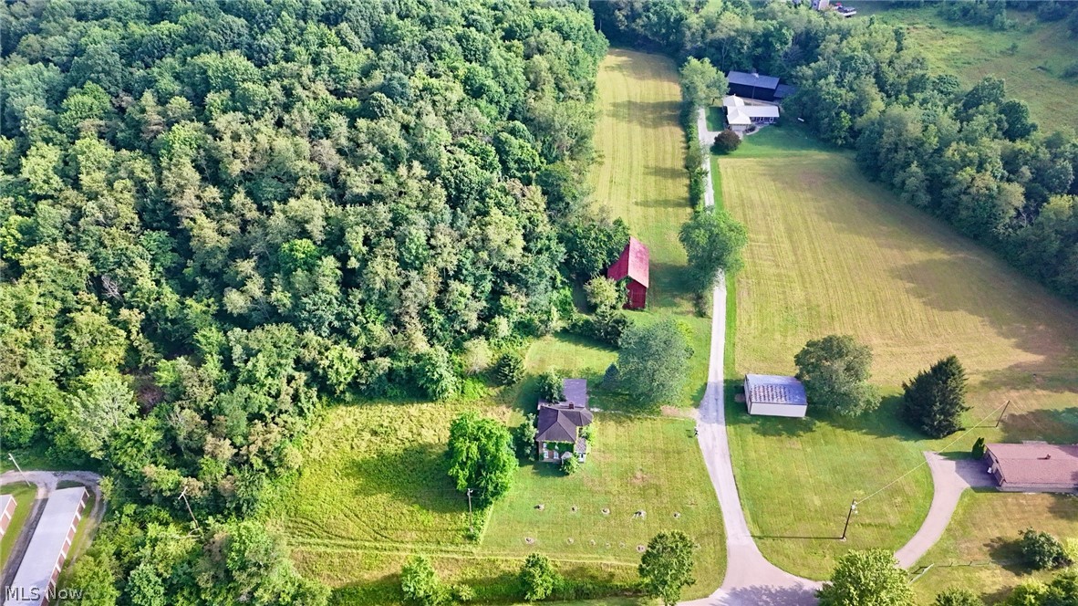 5779 Greer Road SE Uhrichsville OH 44683