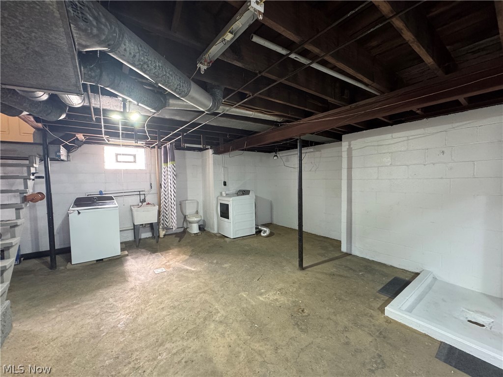 335 Central Avenue Tiltonsville OH 43963