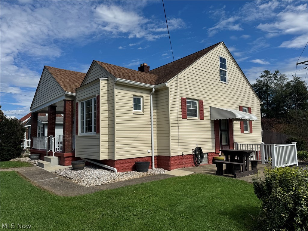 335 Central Avenue Tiltonsville OH 43963