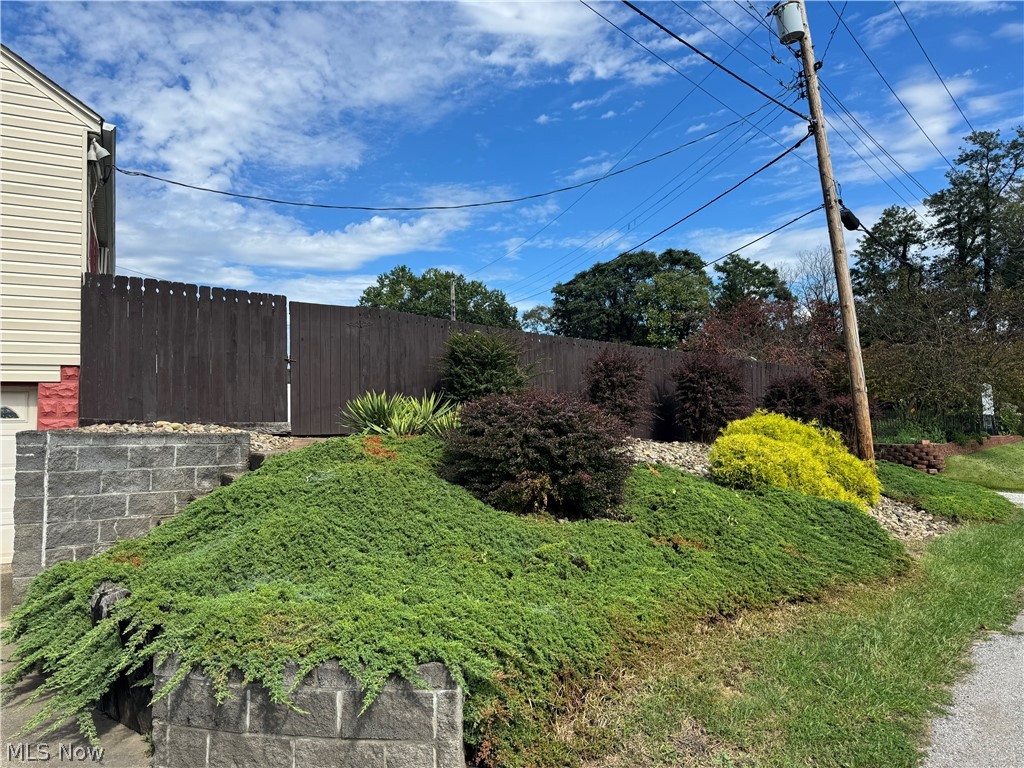 335 Central Avenue Tiltonsville OH 43963