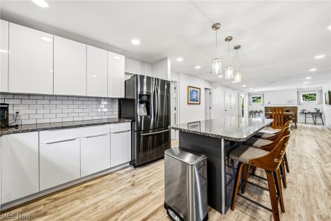 631 Dwight Drive Bay Village OH 44140