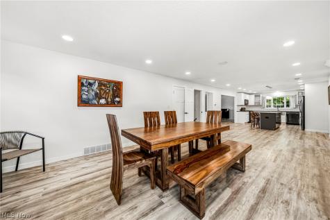 631 Dwight Drive Bay Village OH 44140
