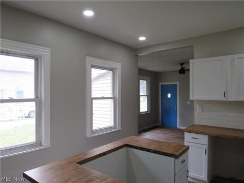 2334 W 38th Street Cleveland OH 44113