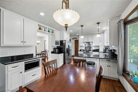 2470 Stiegler Road Valley City OH 44280