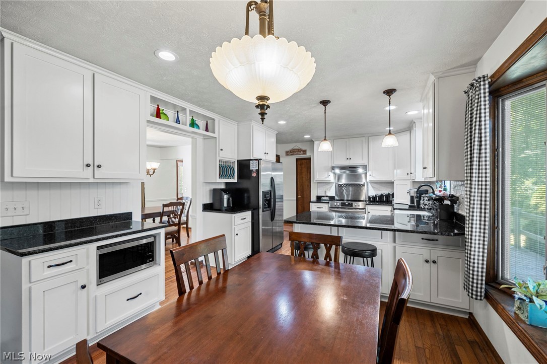 2470 Stiegler Road Valley City OH 44280