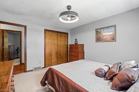 2470 Stiegler Road Valley City OH 44280