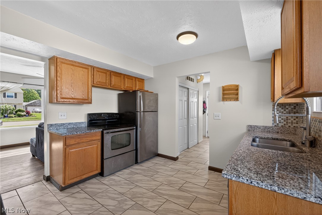 980 E 347th Street Eastlake OH 44095