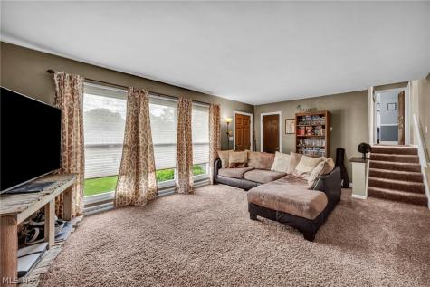 12880 Sunset Circle NW Uniontown OH 44685