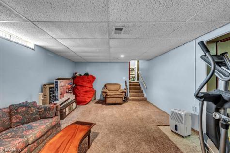 12880 Sunset Circle NW Uniontown OH 44685