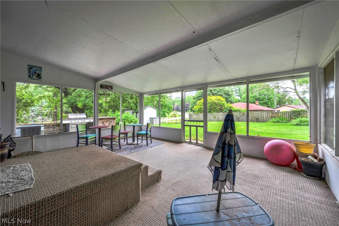 12880 Sunset Circle NW Uniontown OH 44685