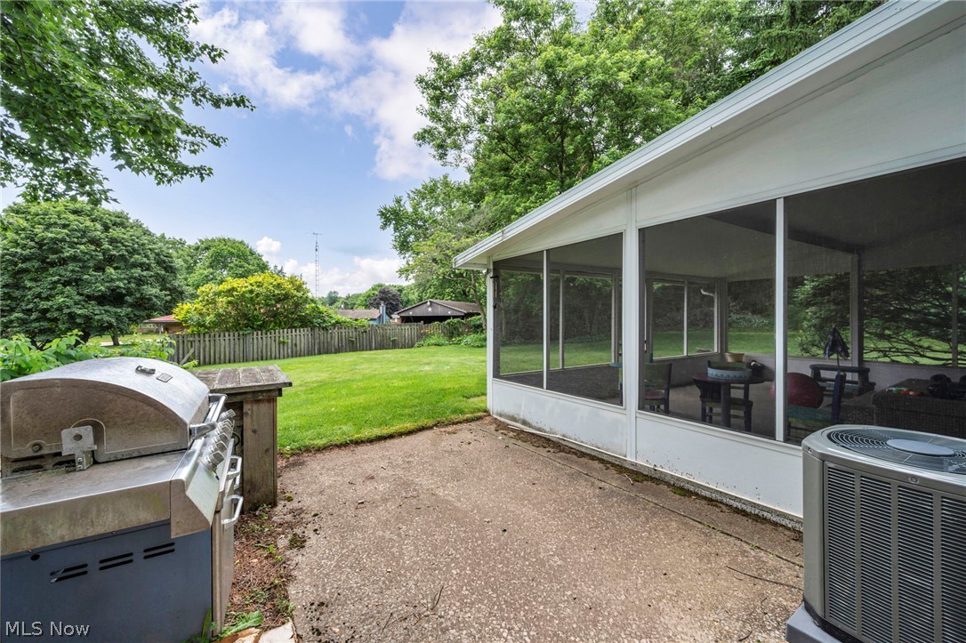 12880 Sunset Circle NW Uniontown OH 44685