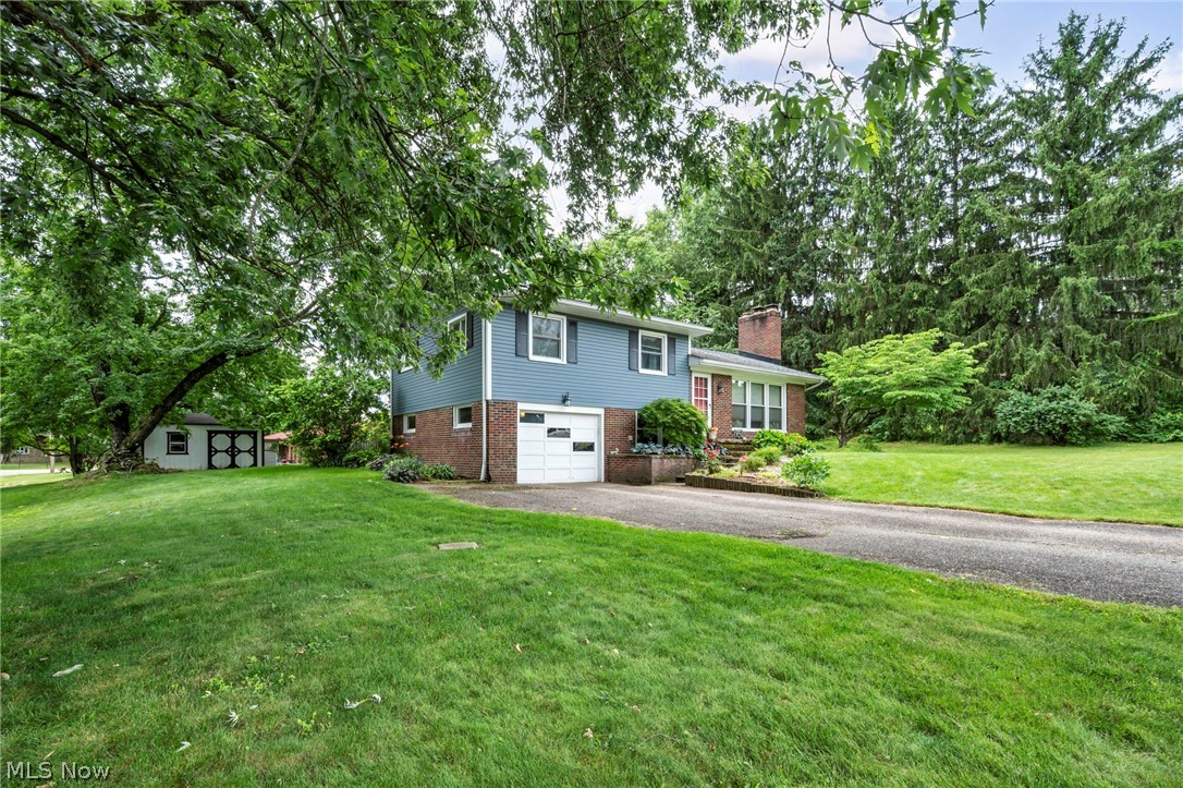 12880 Sunset Circle NW Uniontown OH 44685