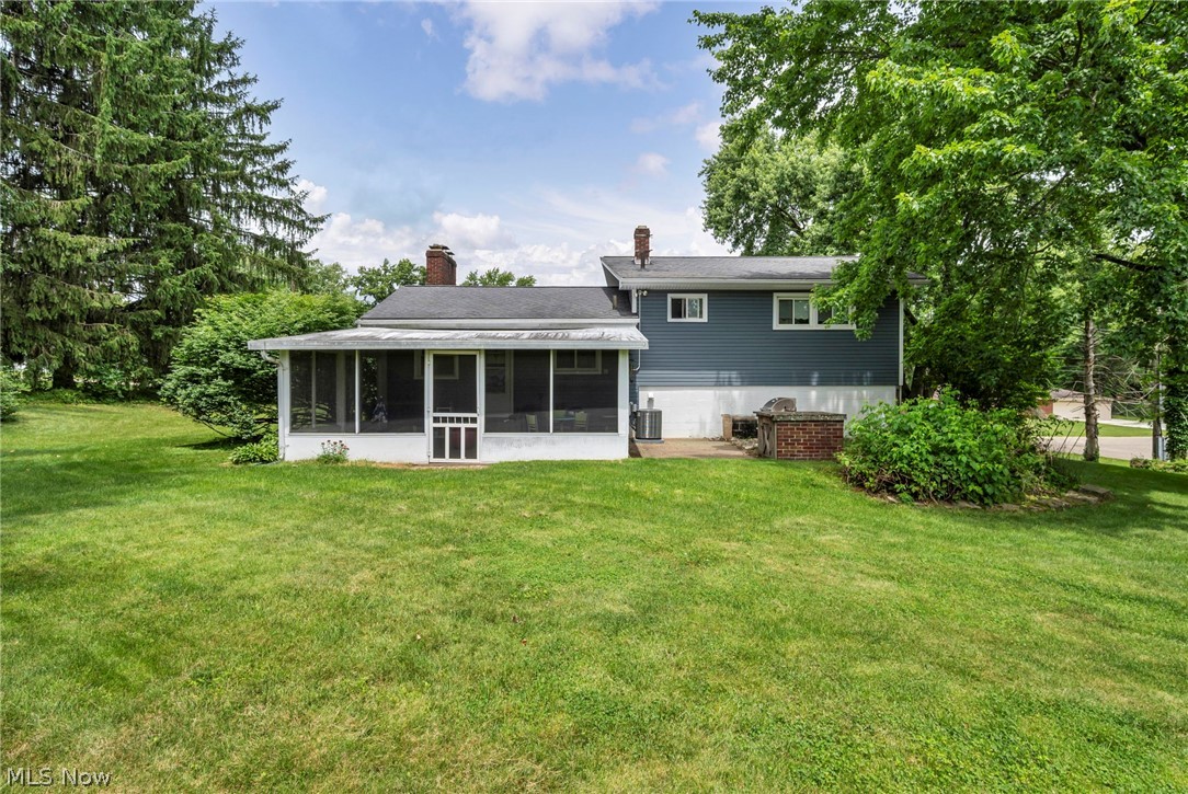 12880 Sunset Circle NW Uniontown OH 44685