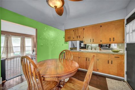 12880 Sunset Circle NW Uniontown OH 44685
