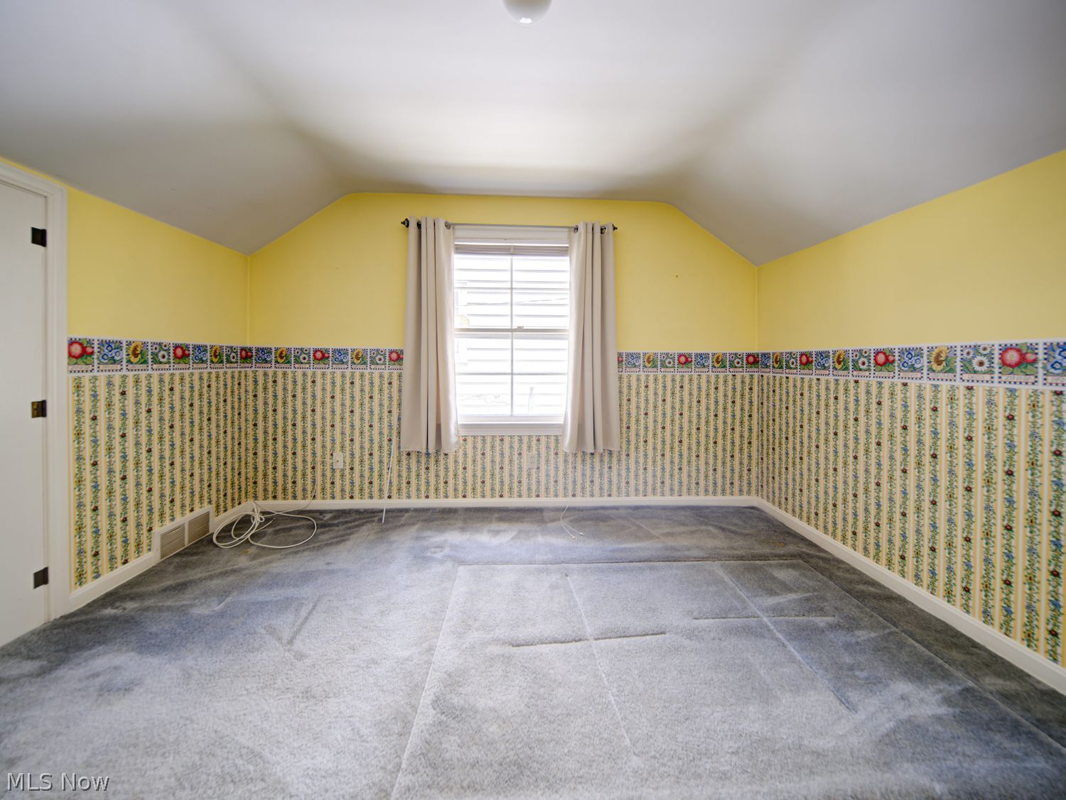 1382 Clearview Road Cleveland OH 44124