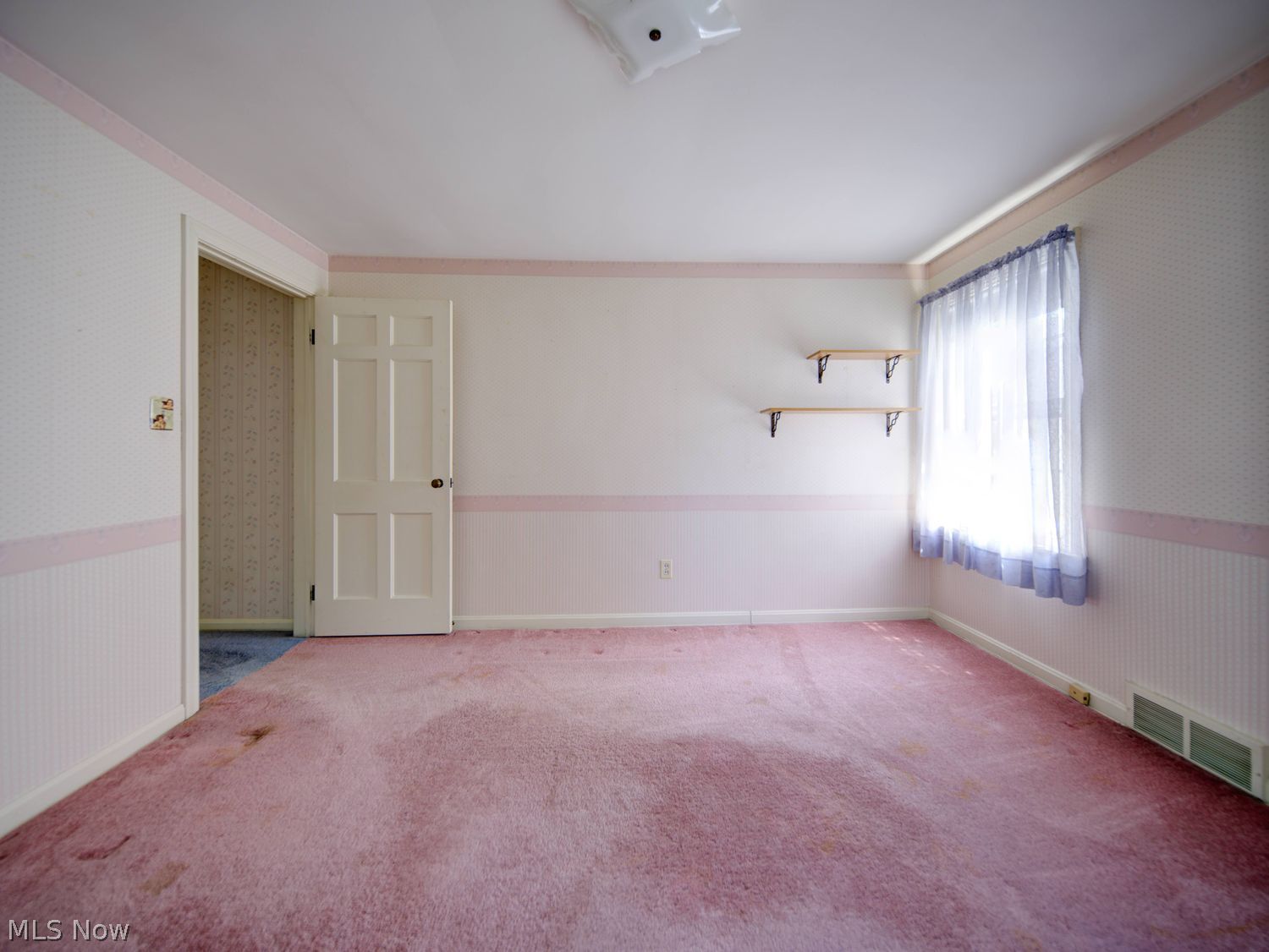 1382 Clearview Road Cleveland OH 44124