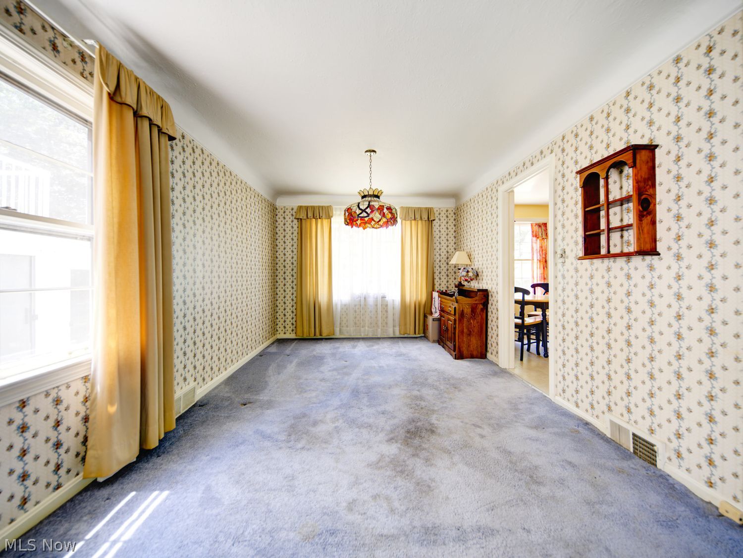 1382 Clearview Road Cleveland OH 44124