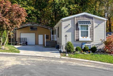 2212 Kingsbury Drive SW Canton OH 44706