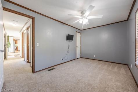 2212 Kingsbury Drive SW Canton OH 44706