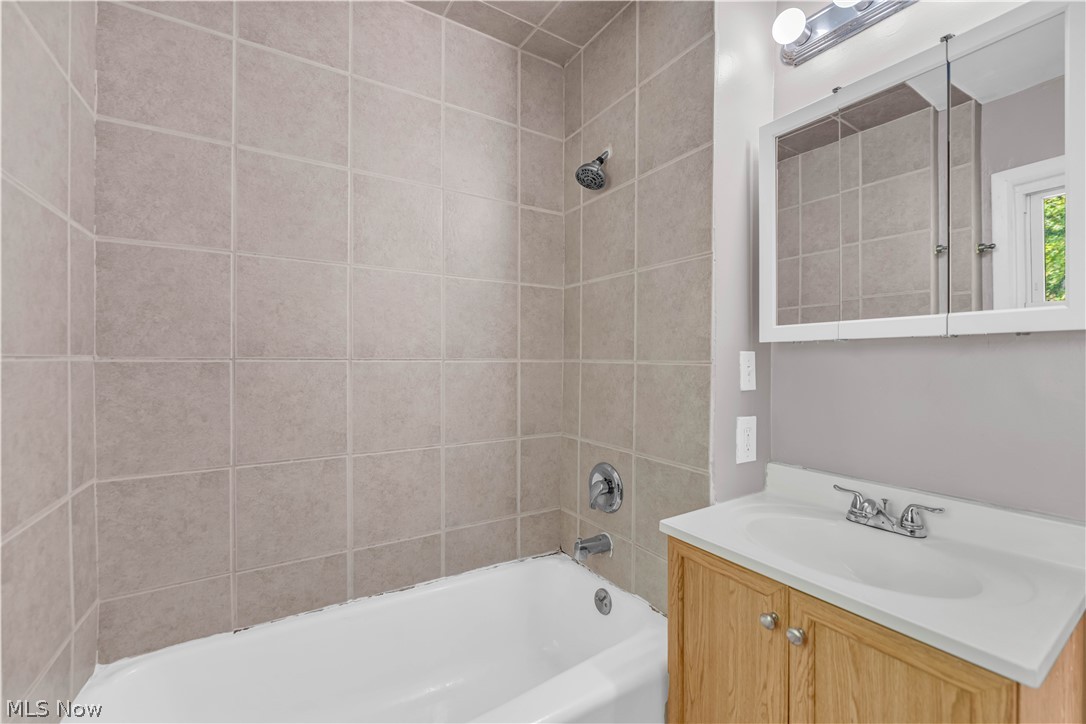 3663 Randolph Road Cleveland Heights OH 44121