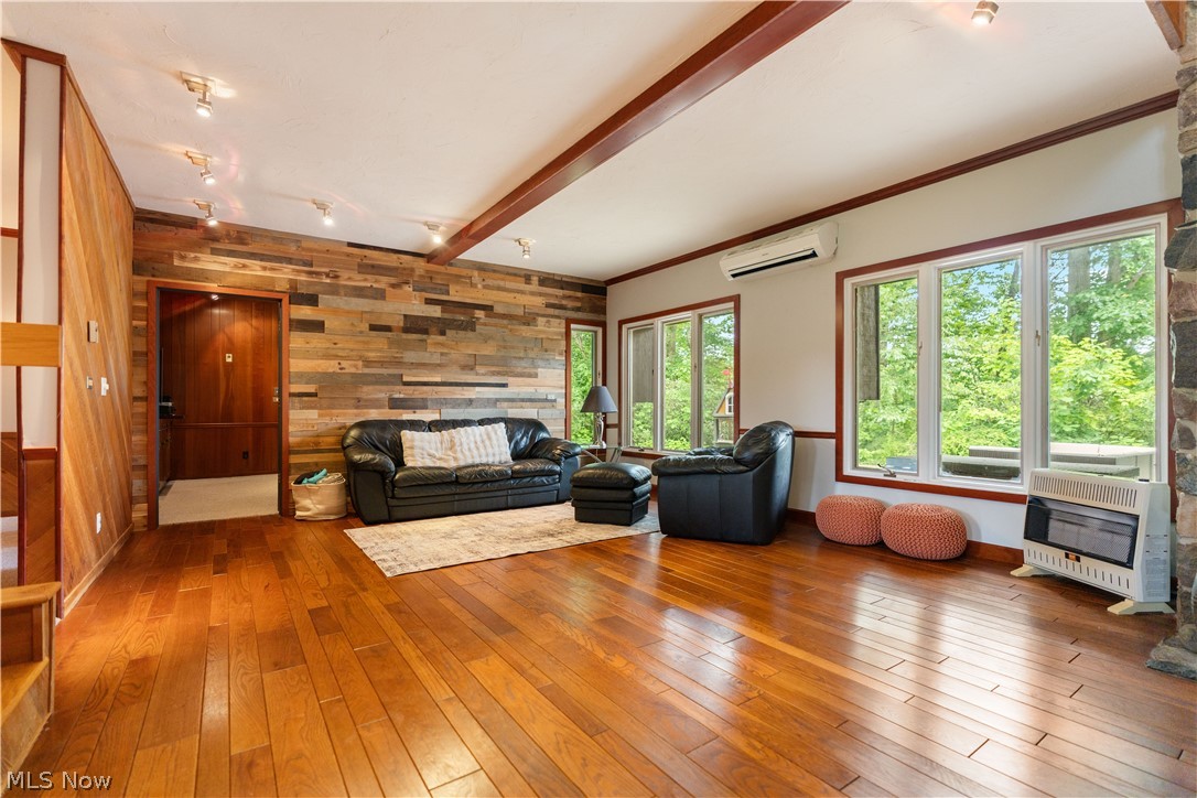 5587 Charleston Road Newton Falls OH 44444