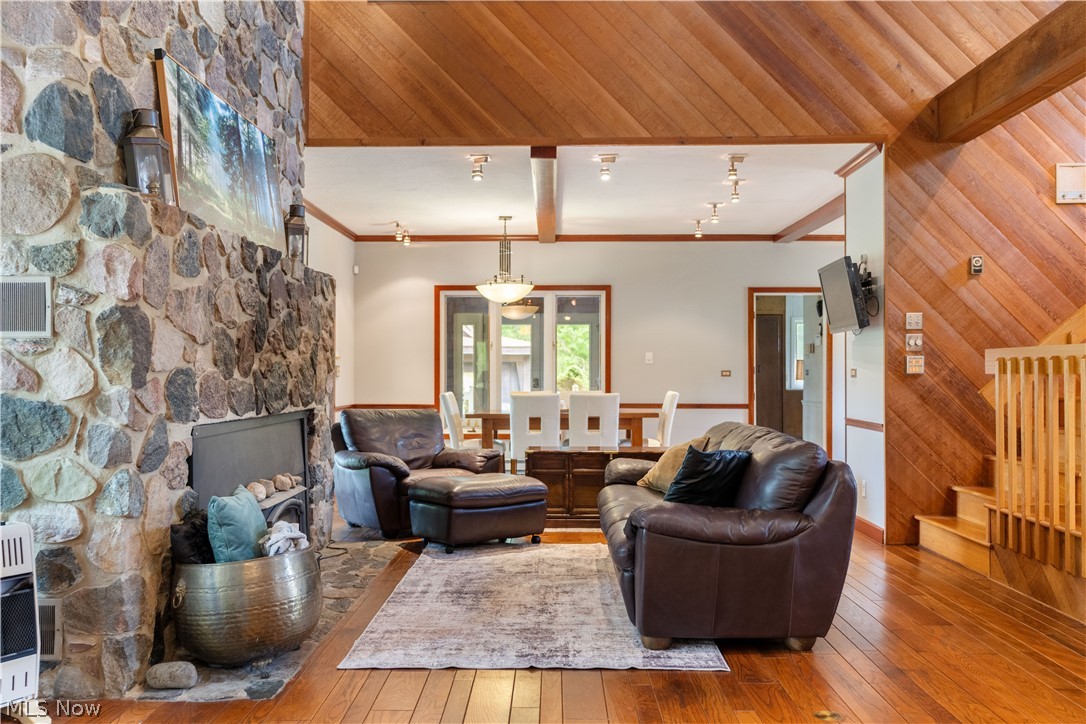 5587 Charleston Road Newton Falls OH 44444