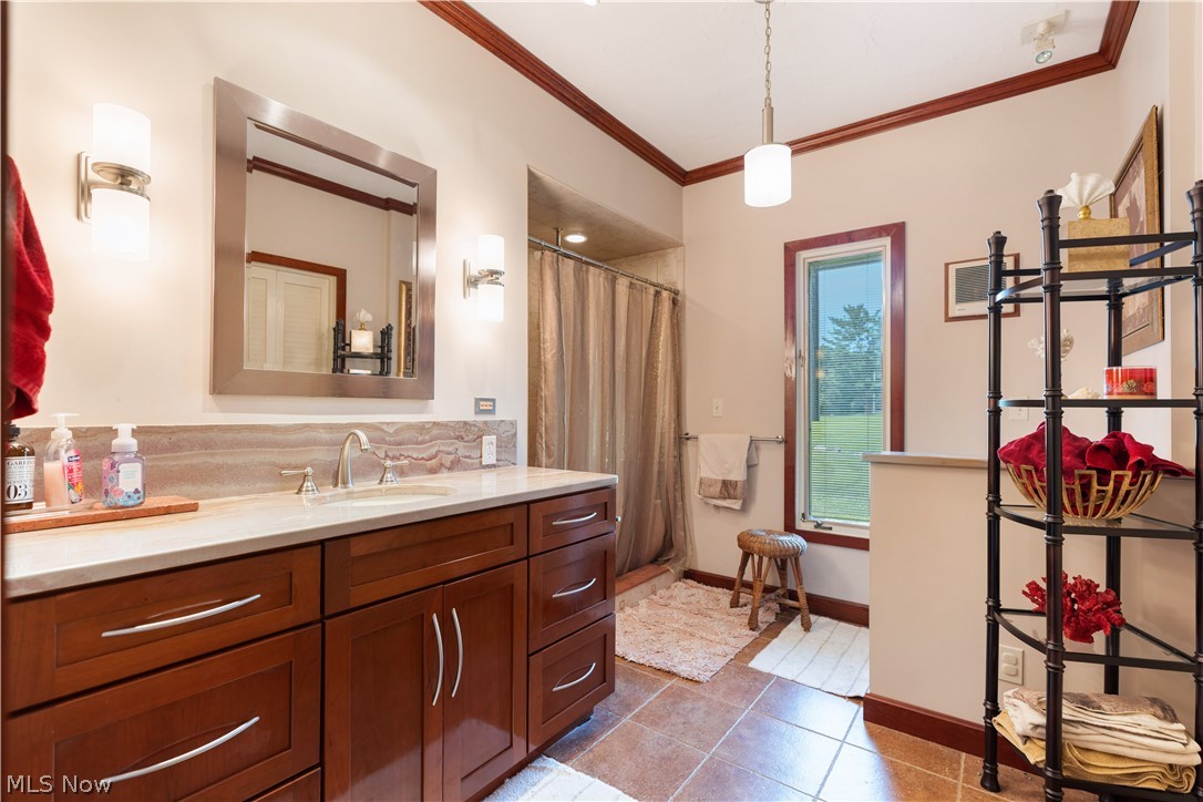 5587 Charleston Road Newton Falls OH 44444