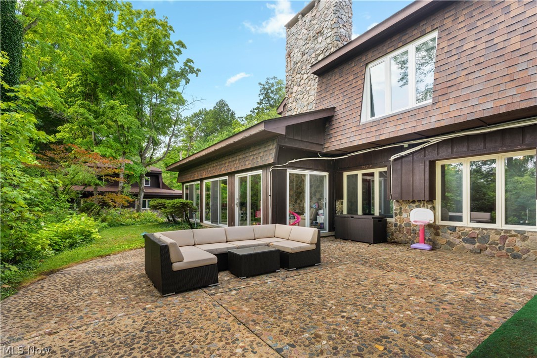 5587 Charleston Road Newton Falls OH 44444