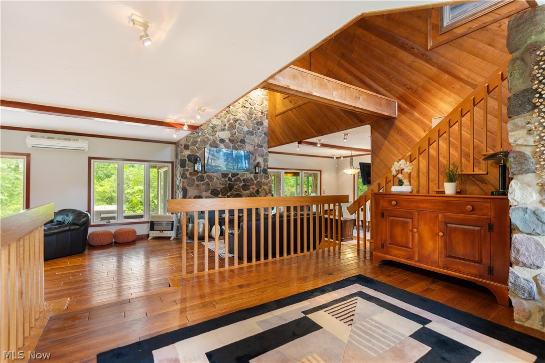 5587 Charleston Road Newton Falls OH 44444