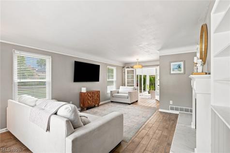 26737 Lake Road Bay Village OH 44140