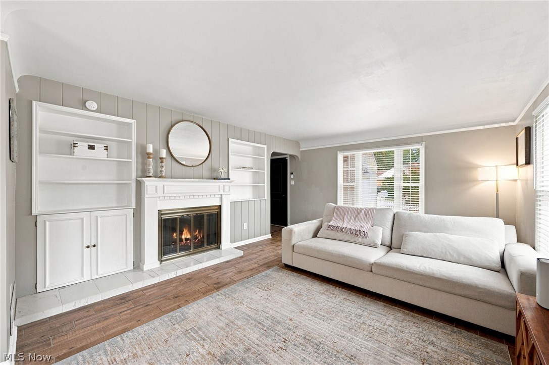 26737 Lake Road Bay Village OH 44140